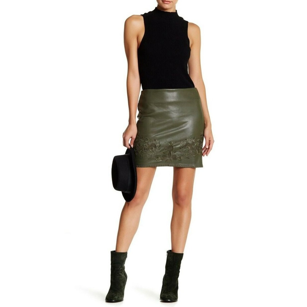 Romeo + Juliet Couture Olive Faux Leather Mini Skirt RJ39901 Womens Small New